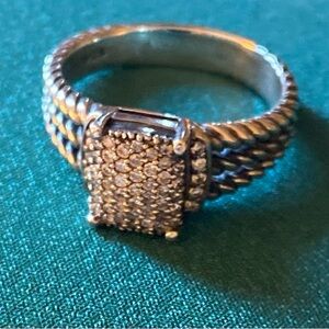 Authentic David Yurman Petite Wheaton Ring, size 8.